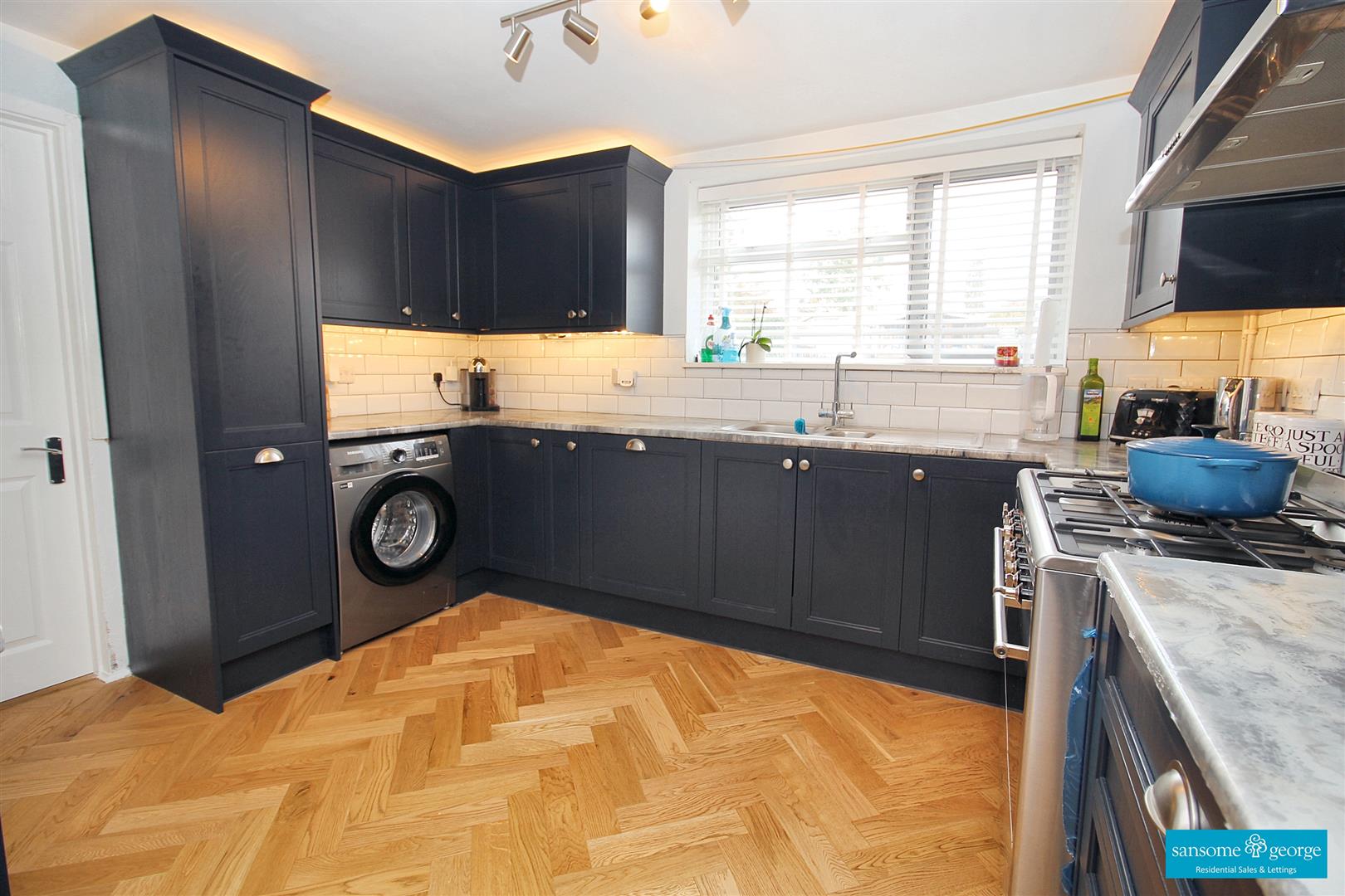 3 bed property in Usk Road, Reading